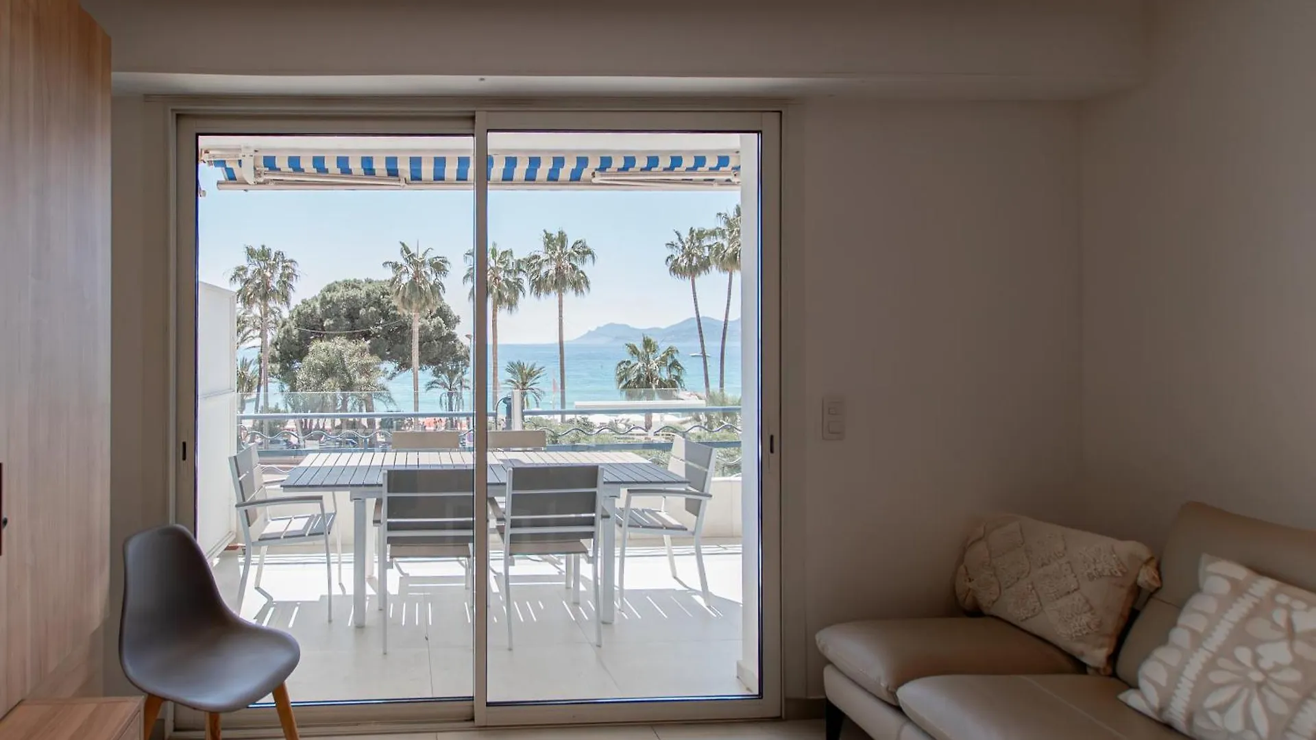 Sublime T3 De Standing - Croisette Cannes - Vue Mer 0*,